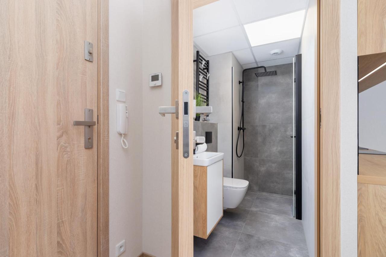 Modern śródmiescie By Renters Apartament